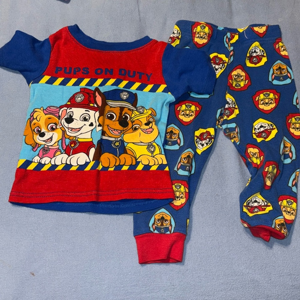 Paw patrol 2T two piece pajama set 
Nickelodeon